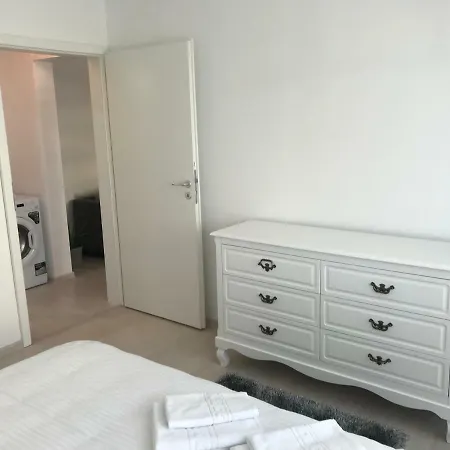 פיאטרה ניאמט Sarah Apartments מראה חיצוני תמונה