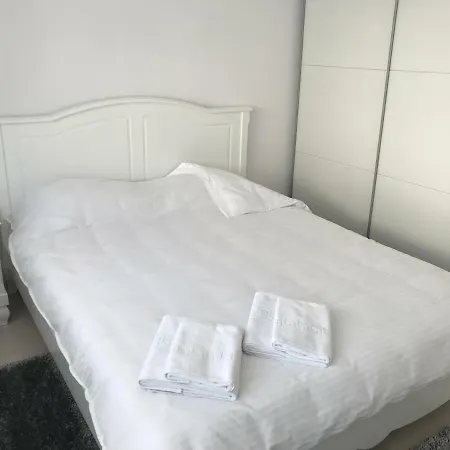 פיאטרה ניאמט Sarah Apartments מראה חיצוני תמונה