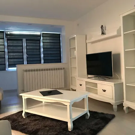 פיאטרה ניאמט Sarah Apartments מראה חיצוני תמונה